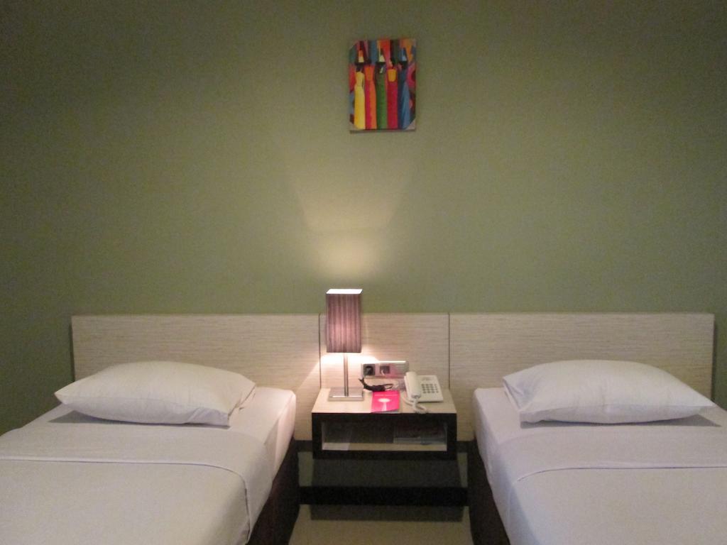 N3 Hotel Jakarta Zimmer foto