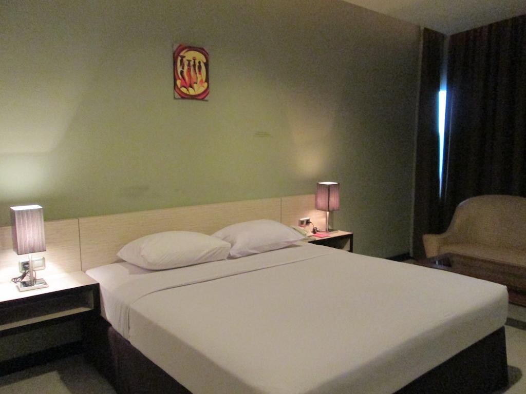 N3 Hotel Jakarta Zimmer foto