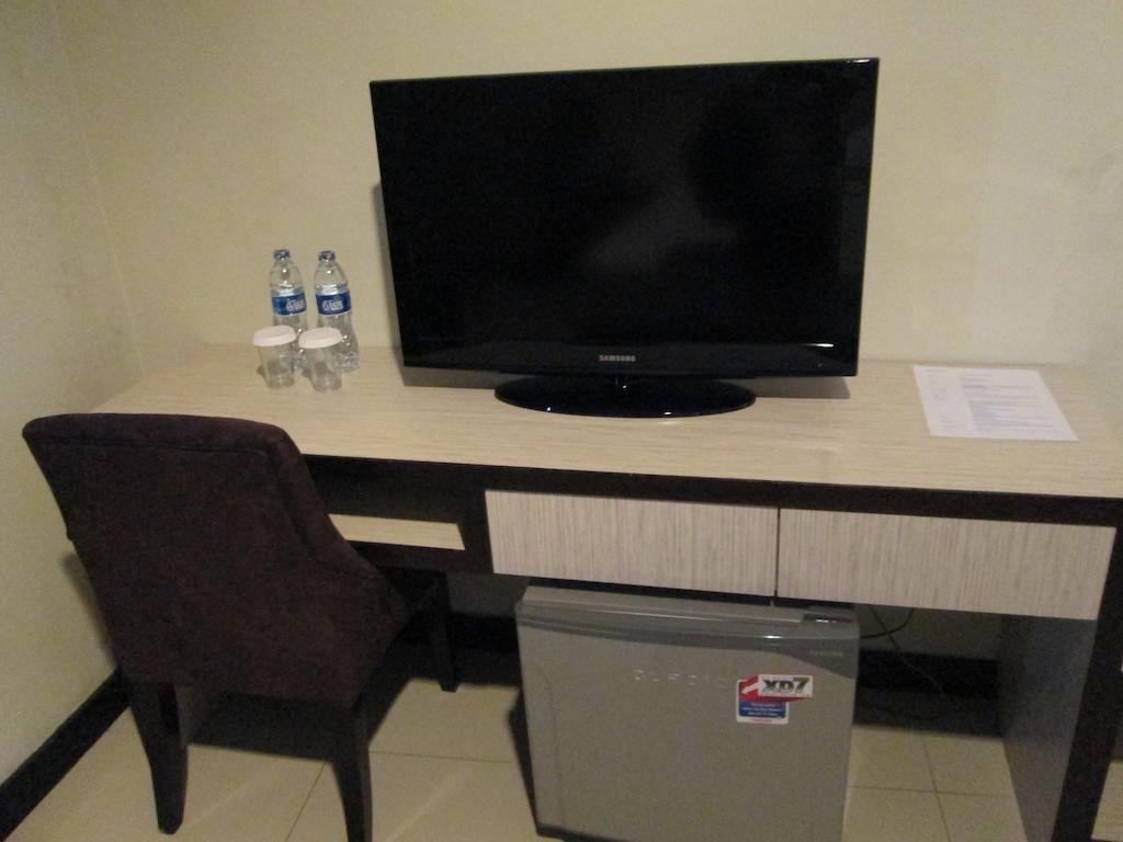 N3 Hotel Jakarta Zimmer foto